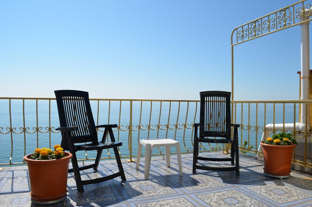 Holiday Home Sauvignon Odesa Exterior foto